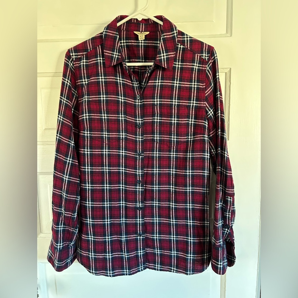 Woolrich Women’s Red and Black Plaid Flannel Shirt. Size Medium